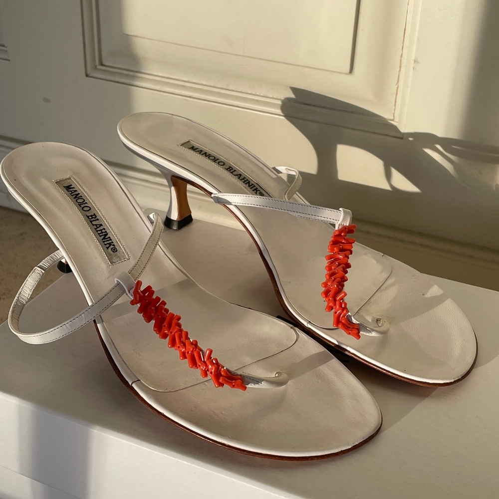Manolo Blahnik white sandals with coral detail